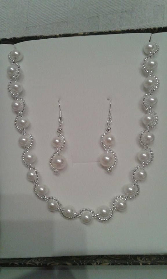 CrystalDots Silver Wave Pearl Set — Pearl Necklace & Earring Set
